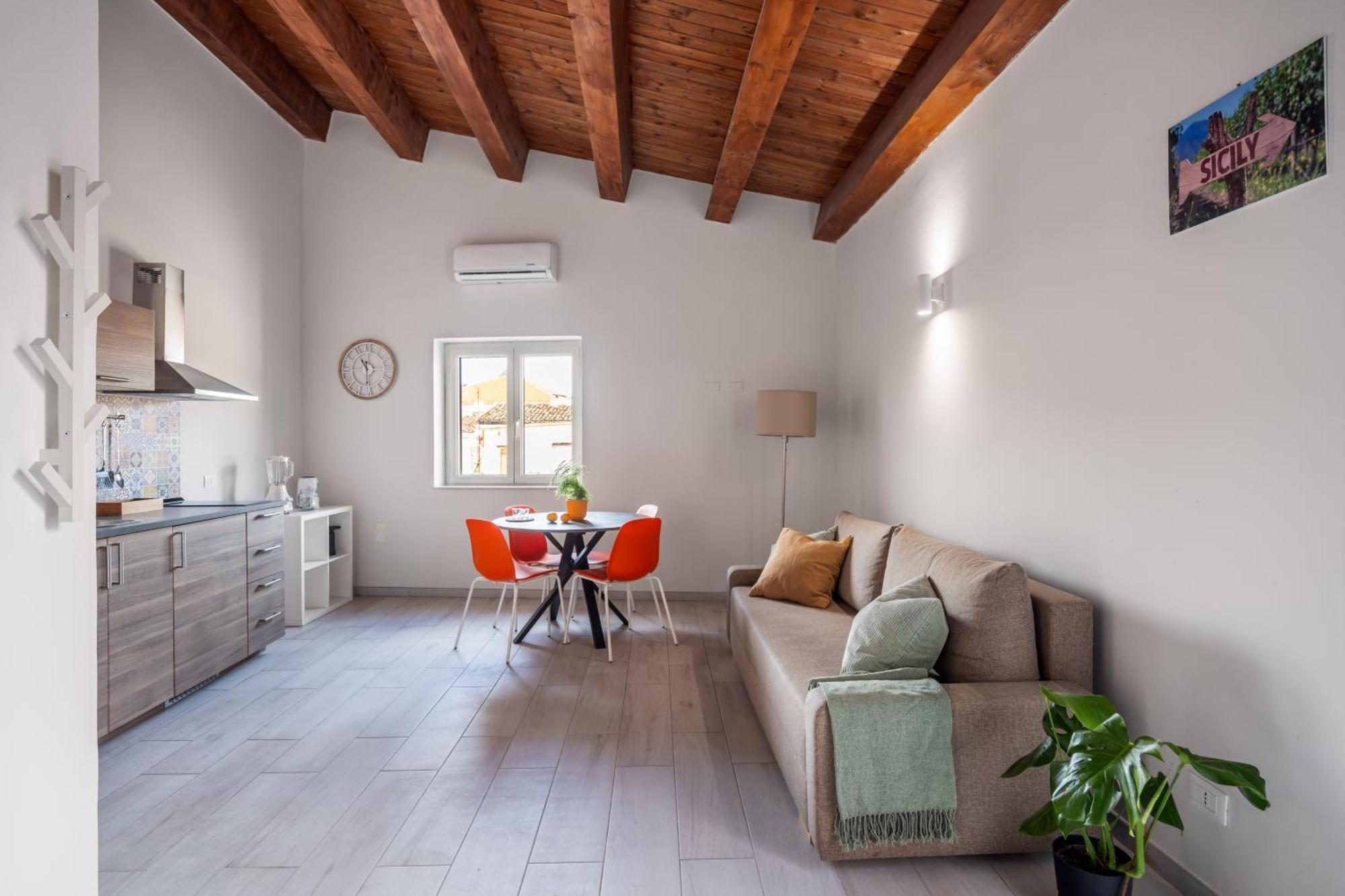 Apart-hotel Open Sicily Homes - Near The Train Station Palermo